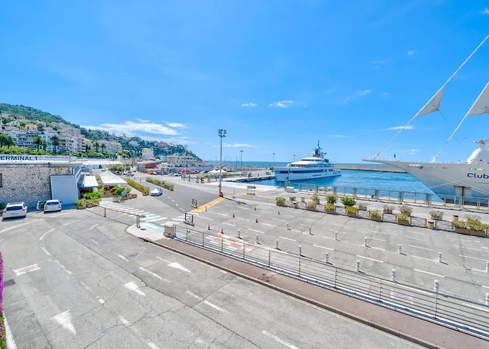 Appartement Port De Nice, Nice